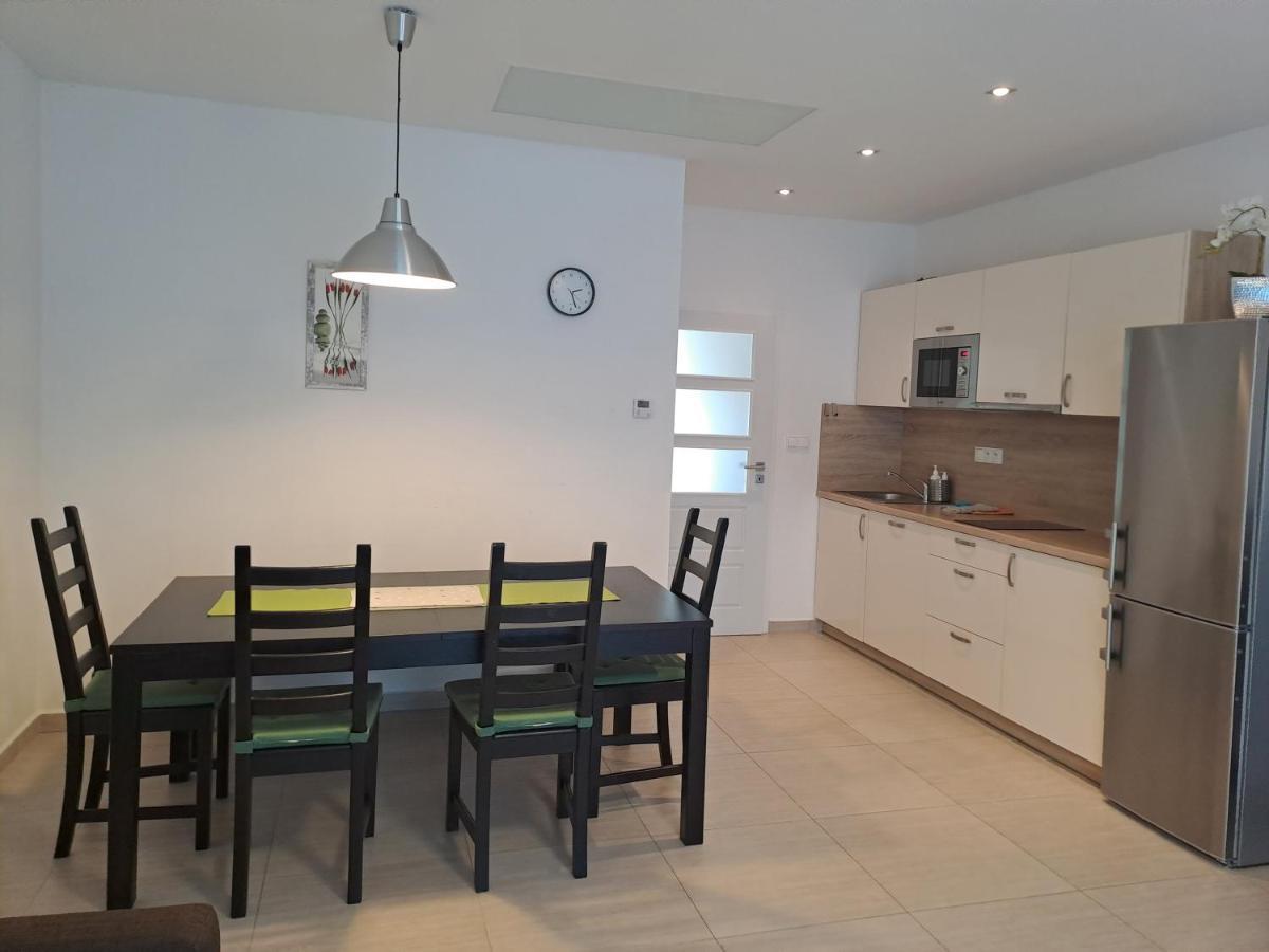 Apartmany U Zamecku Hlohovec Buitenkant foto